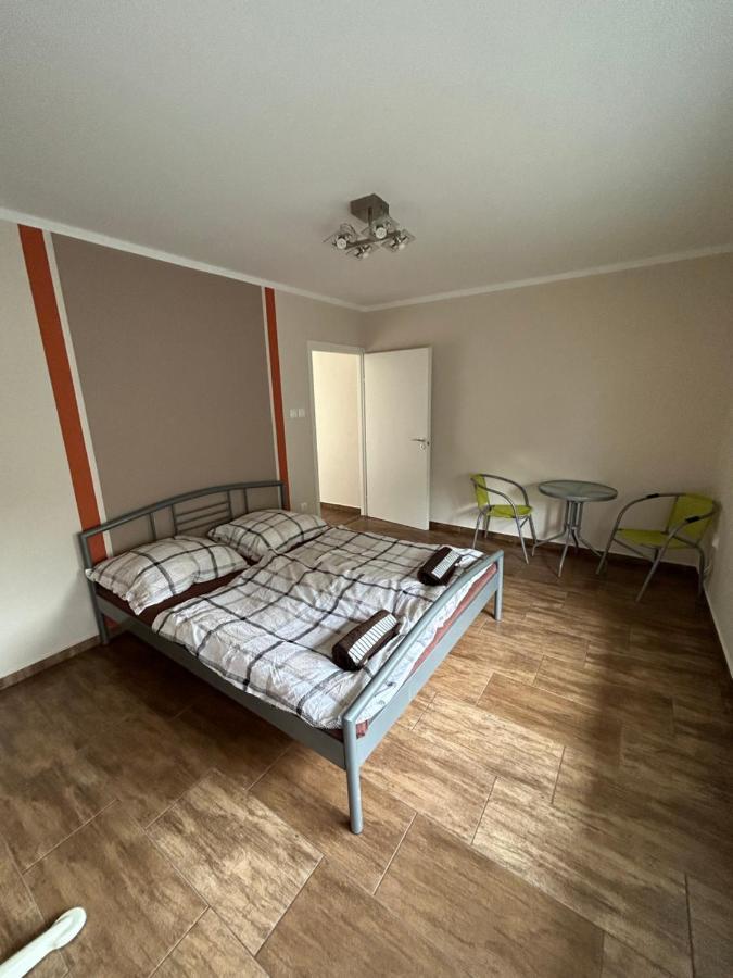 Villa Babzsi Nyaralo Vonyarcvashegy Esterno foto
