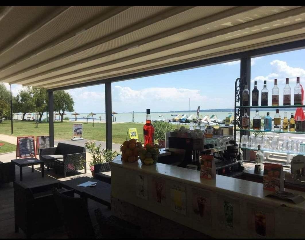 Villa Babzsi Nyaralo Vonyarcvashegy Esterno foto
