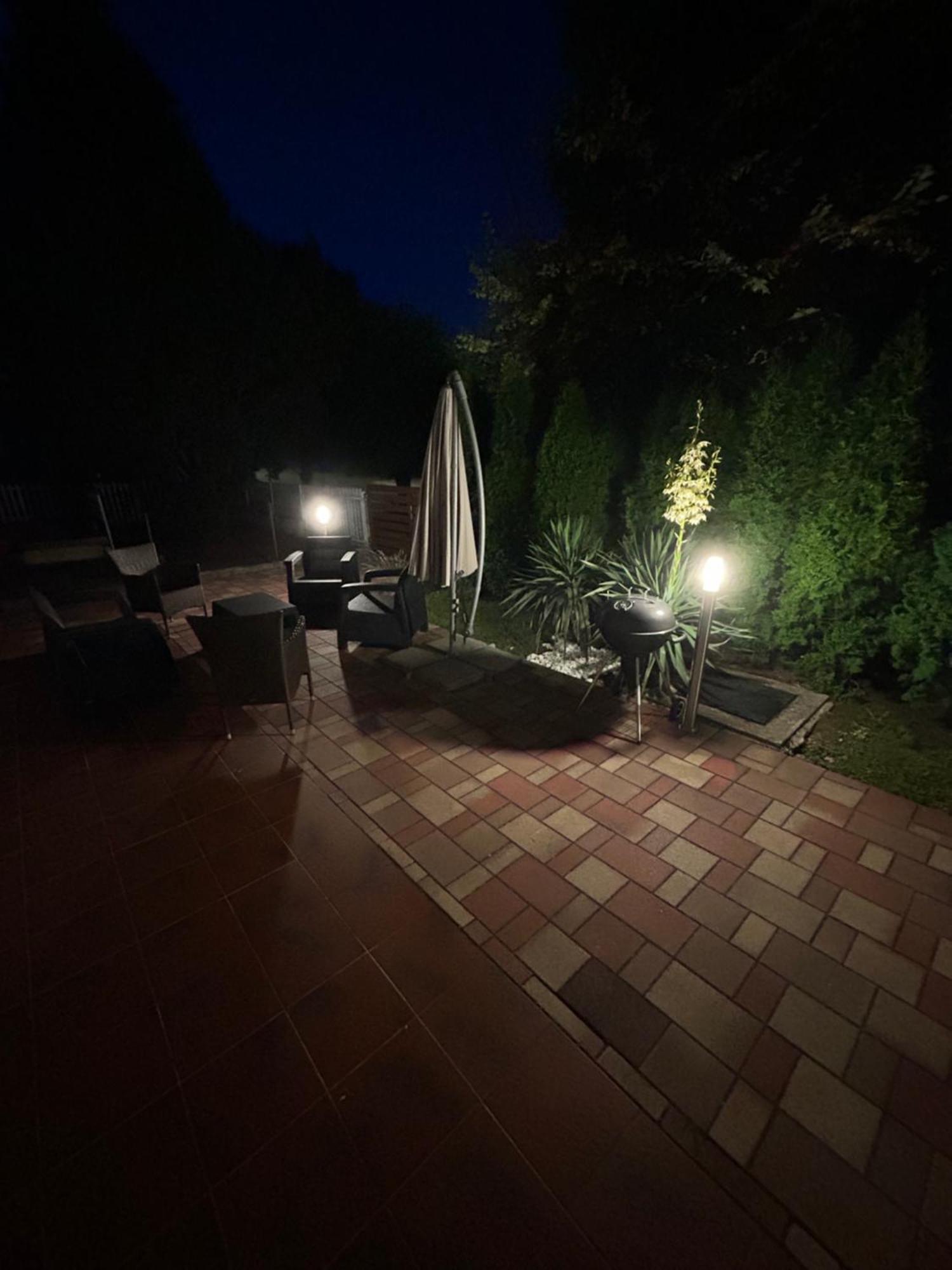 Villa Babzsi Nyaralo Vonyarcvashegy Esterno foto